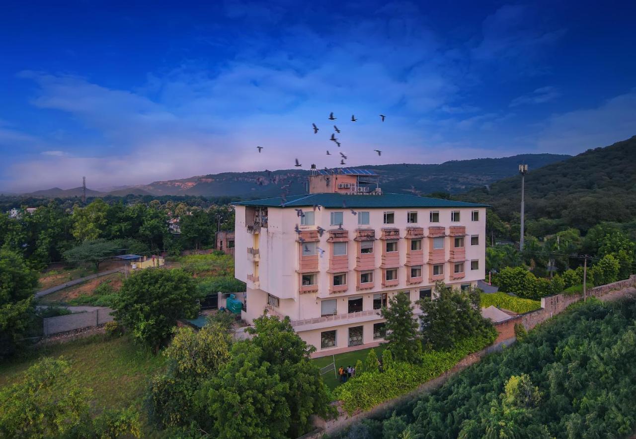 Welcomheritage Mount Valley Resort Ranthambore Sawai Madhopur Exteriör bild